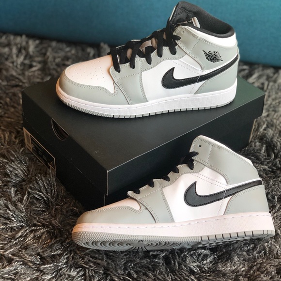 Jordan 1 Mid Light Smoke Grey - Picture 3 of 4